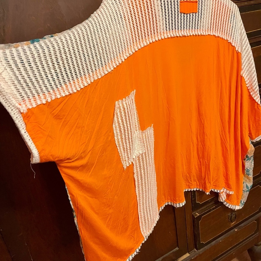 POL Orange and Cream Knit Top - Picture 4 of 7